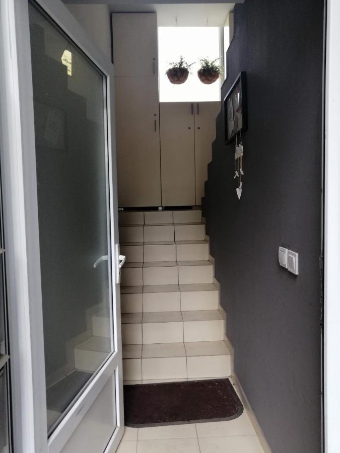 Nest Apartment Zemun Belgrado Exterior foto